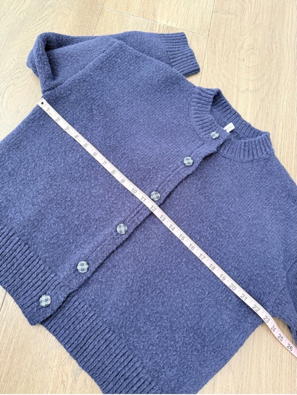 Wishlist Navy Blue Plaid Button Crew Neck Cardigan Sweater Medium - Picture 6 of 9